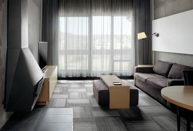اتاق پنت هاوس, Delta Hotels By Marriott Mont Sainte Anne, Resort & Convention Center
