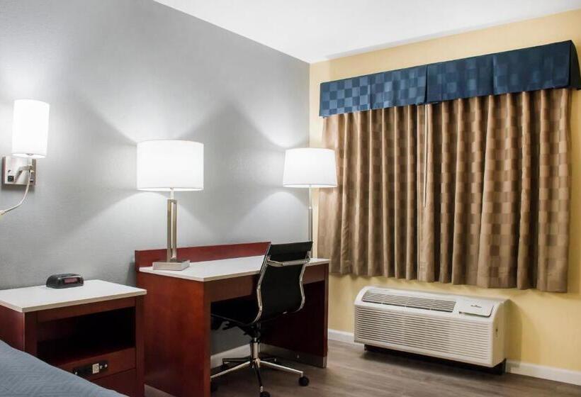 Quarto Estandar para Deficientes Físicos, Escape Inn Hershey