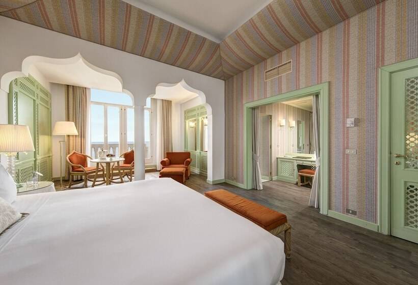 اتاق لوکس با چشم‌انداز دریا, Excelsior Venice