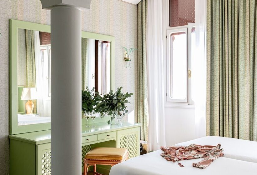 اتاق لوکس, Excelsior Venice