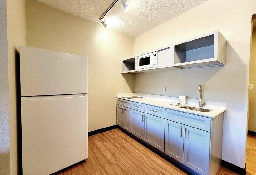 اتاق لوکس با تخت بزرگ, Extended Stay America Suites   Buffalo   Airport