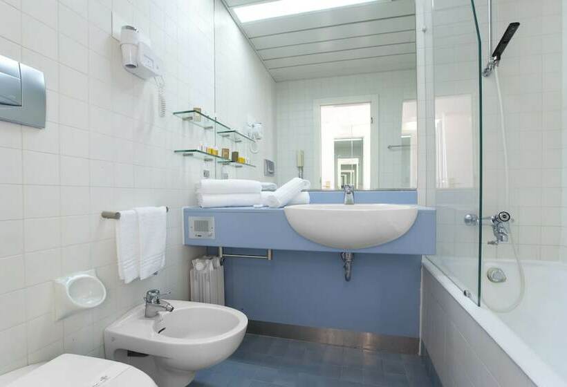 اتاق استاندارد, Grand Hotel Pianeta Maratea Resort