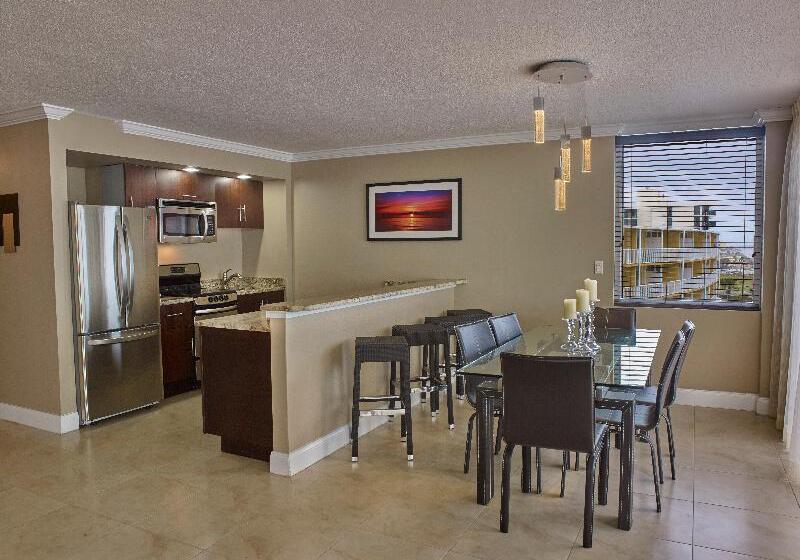 سوییت با چشم‌انداز دریا, Holiday Inn Resort Daytona Beach Oceanfront, An Ihg