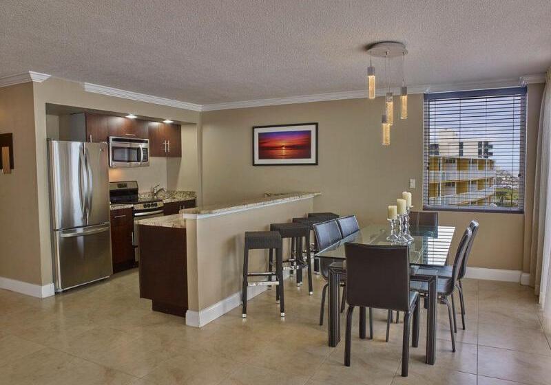 سوییت با چشم‌انداز دریا, Holiday Inn Resort Daytona Beach Oceanfront, An Ihg