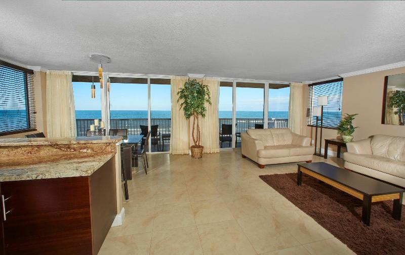 سوییت با چشم‌انداز دریا, Holiday Inn Resort Daytona Beach Oceanfront, An Ihg