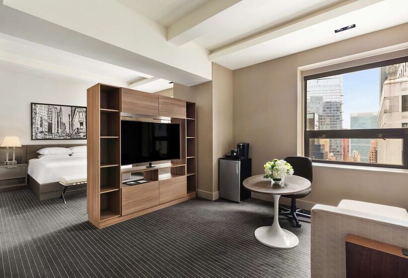 سوییت, Hyatt Grand Central New York