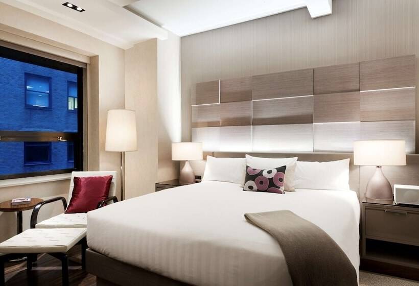 سوییت جونیور, Hyatt Grand Central New York