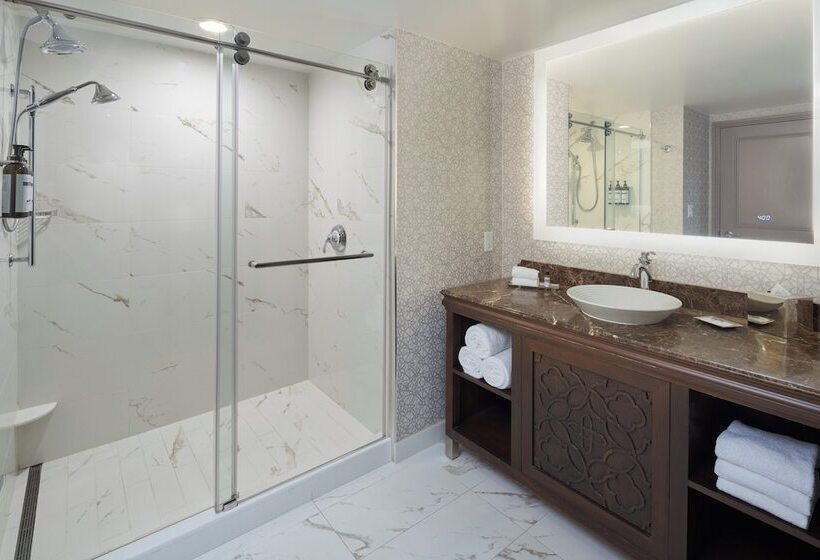 اتاق استاندارد با تخت بزرگ, Hyatt Regency Coral Gables In Miami