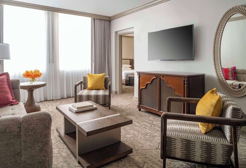 سوییت با چشم‌انداز استخر, Hyatt Regency Coral Gables In Miami