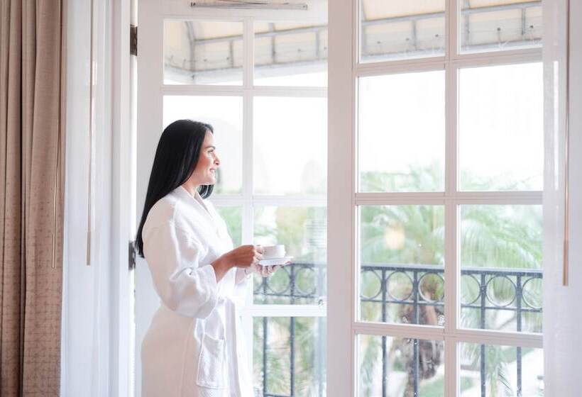 اتاق استاندارد با تخت بزرگ, Hyatt Regency Coral Gables In Miami