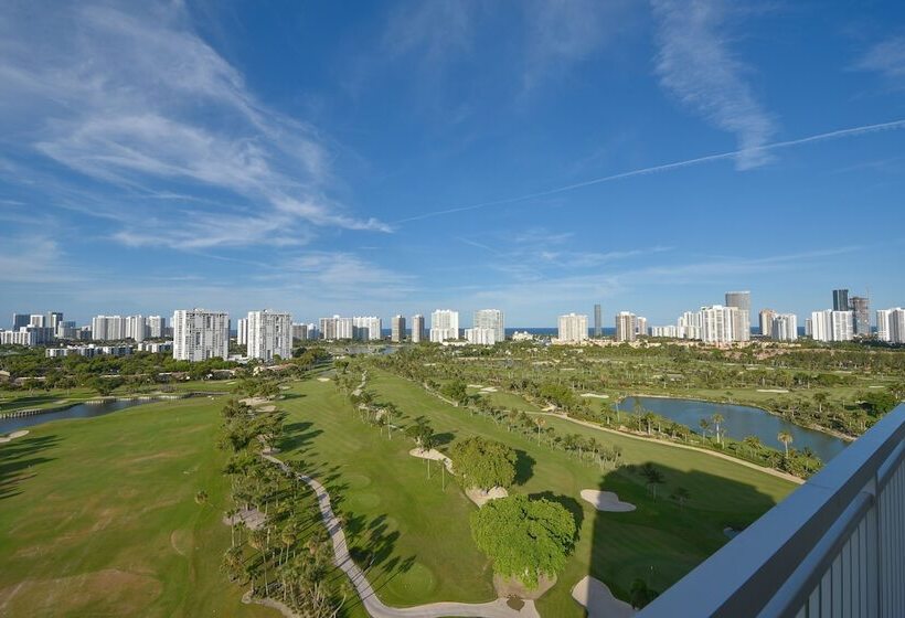 Quarto Standart Cama da Casal Vista Golf, Jw Marriott Miami Turnberry Resort & Spa