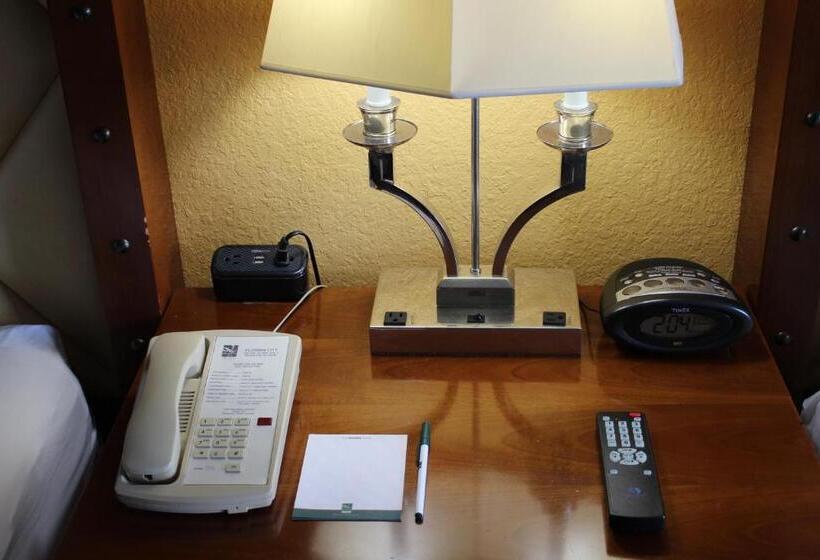 Standard Interior Room, Quality Inn Florida City  Gateway To The Keys