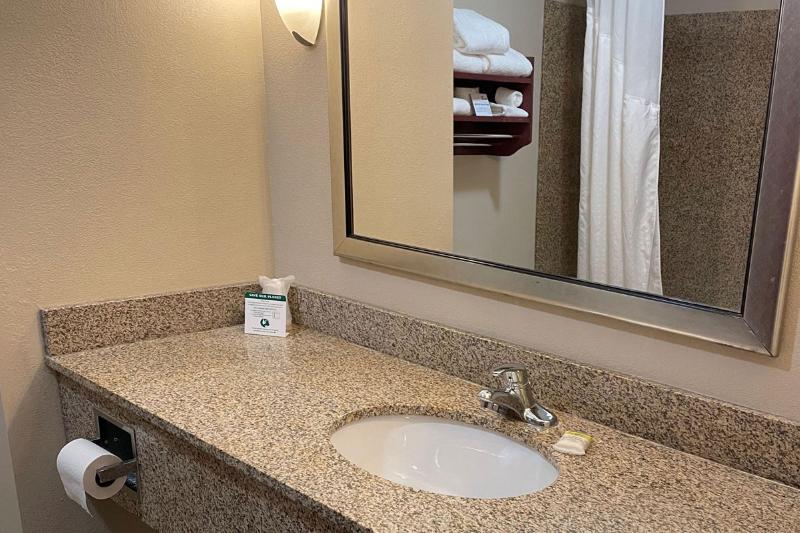 اتاق استاندارد, Ramada By Wyndham Harrisburg/hershey Area
