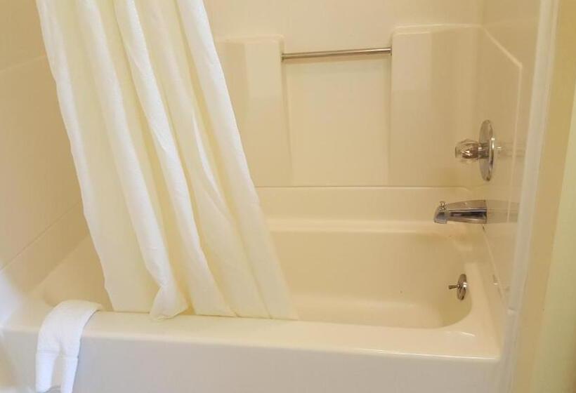 اتاق استاندارد چهار تخته, Rodeway Inn & Suites Hershey