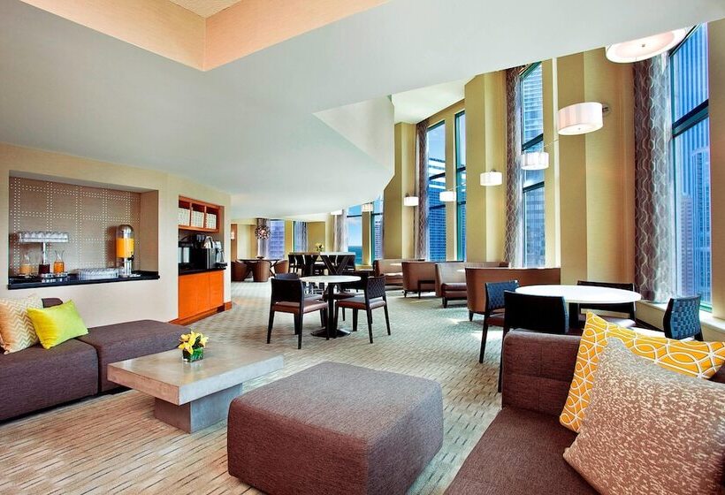 اتاق کلاب, Sheraton Grand Chicago Riverwalk