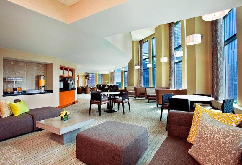 Quarto Clube Cama King, Sheraton Grand Chicago