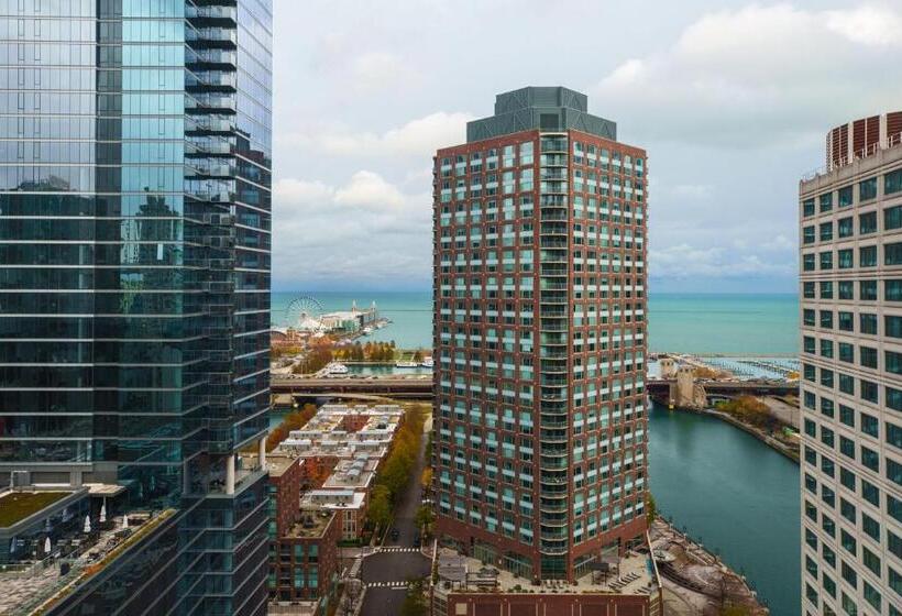 Quarto Estandar Cama King, Sheraton Grand Chicago