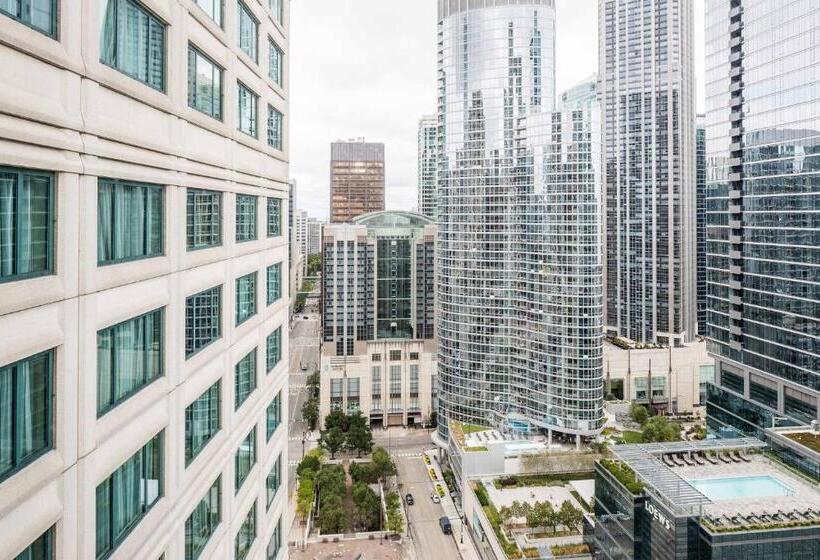 Chambre Deluxe Adaptée aux Personnes à Mobilité Réduite, Sheraton Grand Chicago