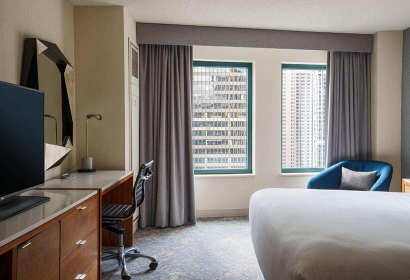 اتاق لوکس با تخت بزرگ, Sheraton Grand Chicago Riverwalk