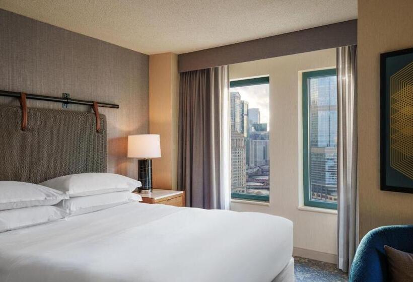 اتاق لوکس با تخت بزرگ, Sheraton Grand Chicago Riverwalk