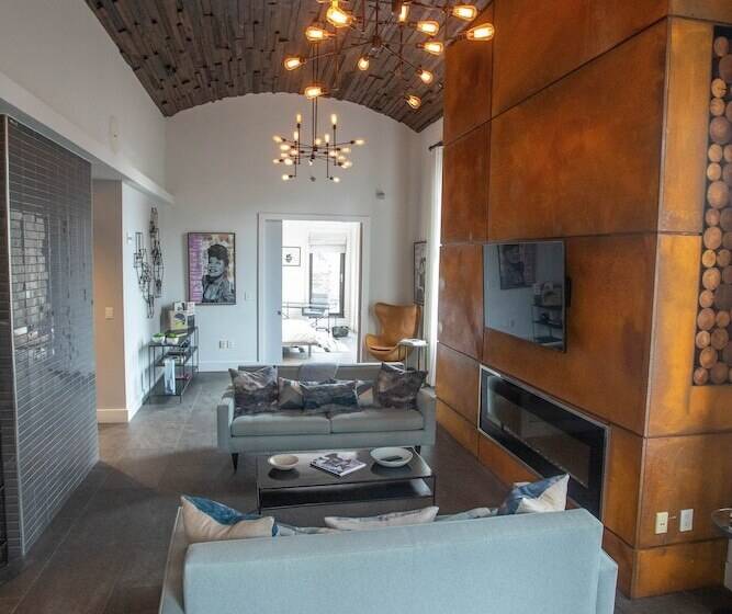 Penthouse Suite, The Tuscany  By Luxurban