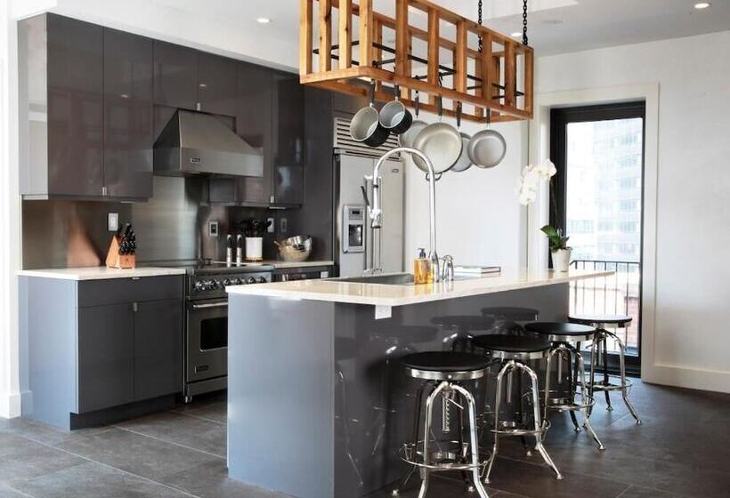 سوئیت پنت هاوس, Tuscany By Luxurban