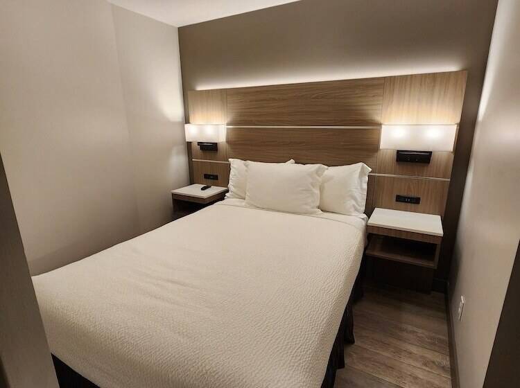 اتاق استاندارد, Days Inn By Wyndham Penticton Conference Centre