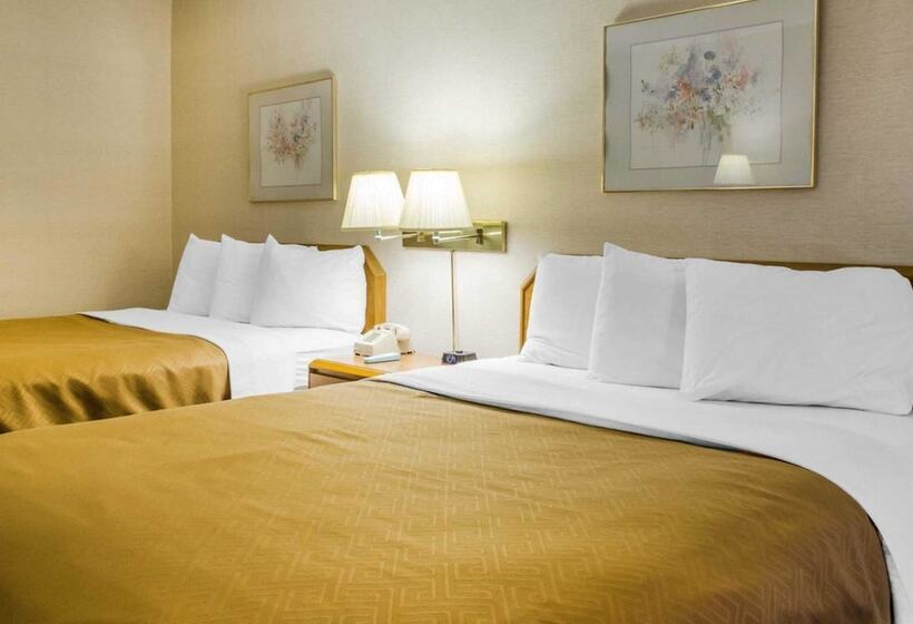 Standard Room 2 Double Beds, Econo Lodge  Mifflintown