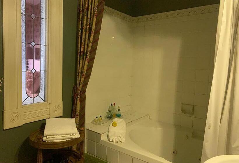 اتاق استاندارد با وان آب گرم, Haterleigh Heritage Inn