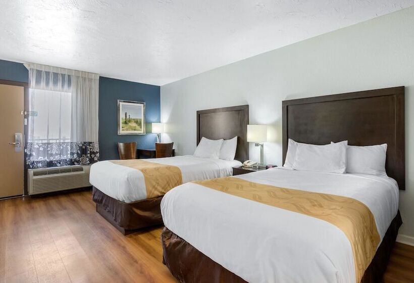 اتاق استاندارد با 2 تخت دوبل, Quality Inn Carolina Oceanfront Kill Devil Hills