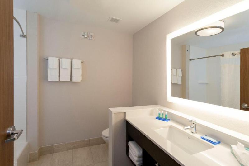 اتاق استاندارد, Quality Inn