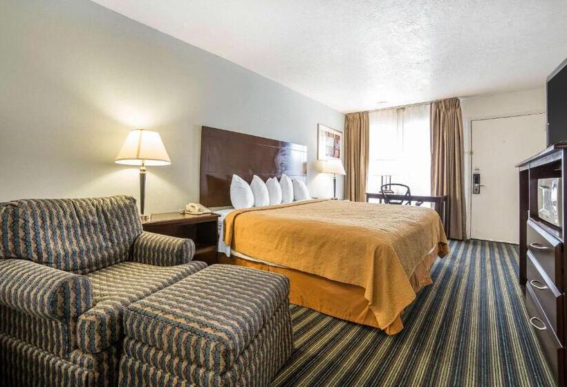 اتاق استاندارد با تخت بزرگ, Quality Inn