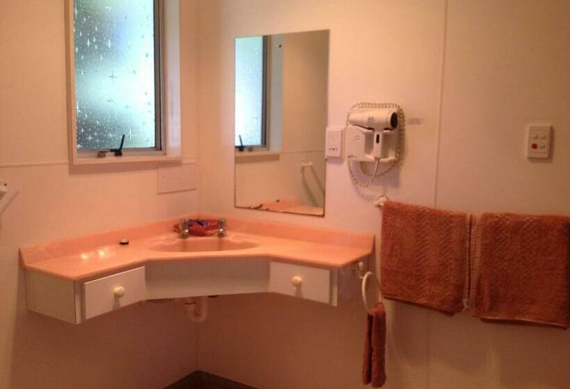 آپارتمان 1 خوابه, Breeze Motels