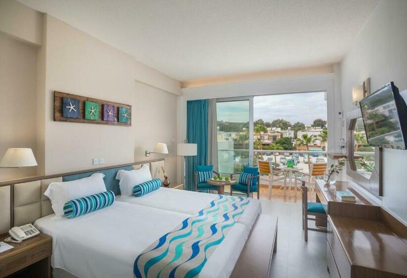 Номер Стандарт Вид на Горы, Cavo Maris Beach
