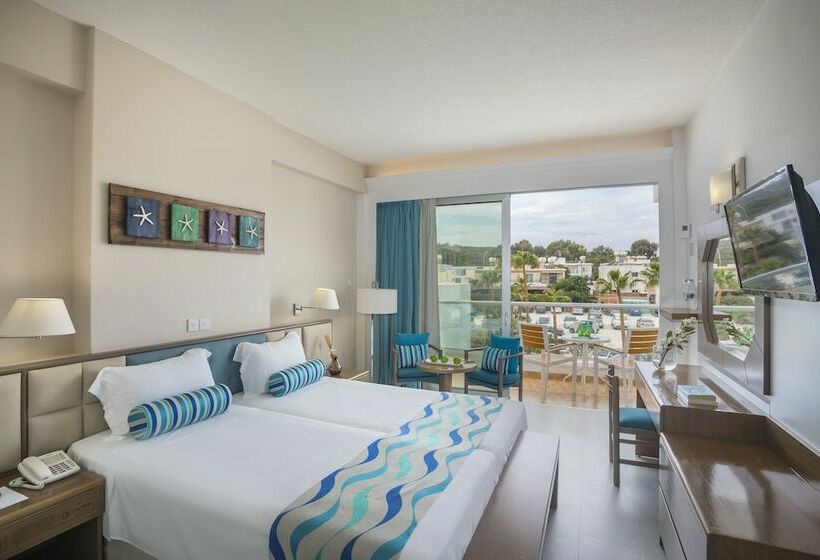 Номер Стандарт Вид на Горы, Cavo Maris Beach