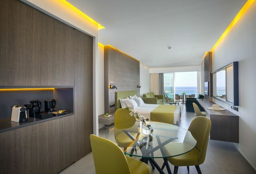 Suite Familiar, Cavo Maris Beach