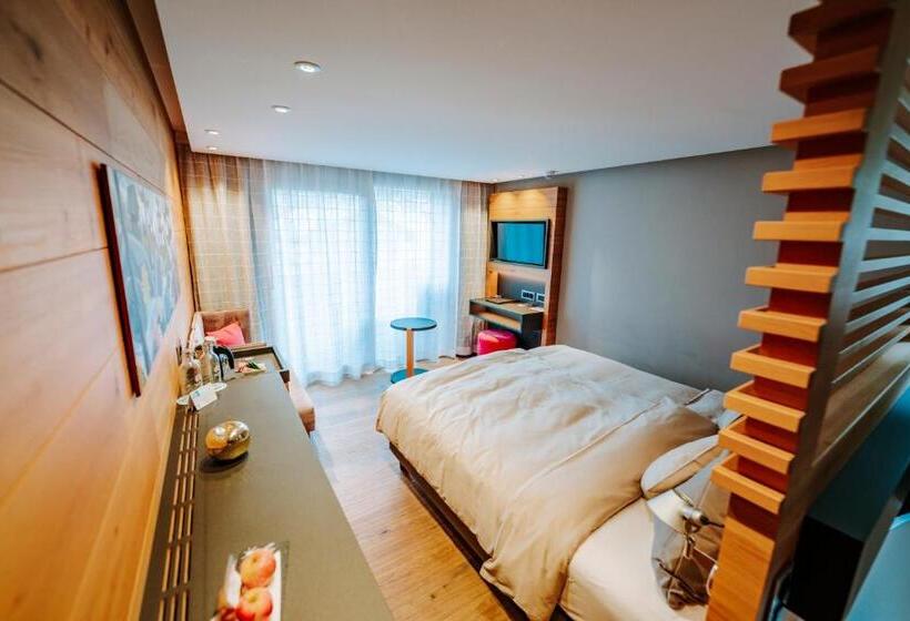 اتاق سوپریور با چشم‌انداز, Eden Wellness