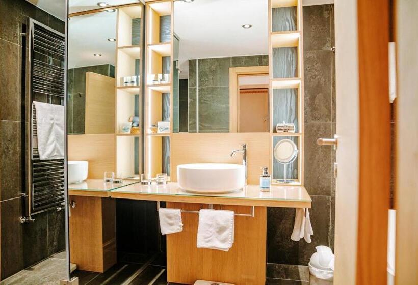 سوییت جونیور, Eden Wellness