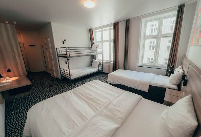 اتاق خانوادگی, Good Morning City Copenhagen Star