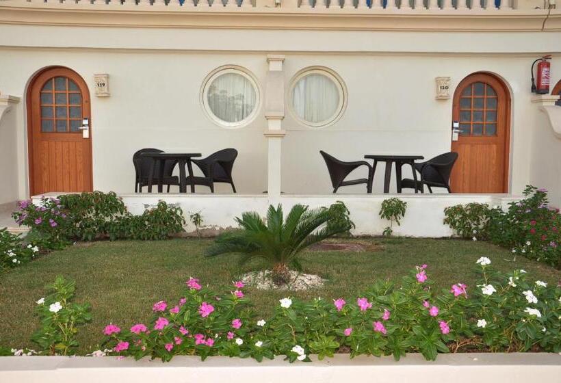اتاق استاندارد با چشمانداز باغ, Marina Sharm