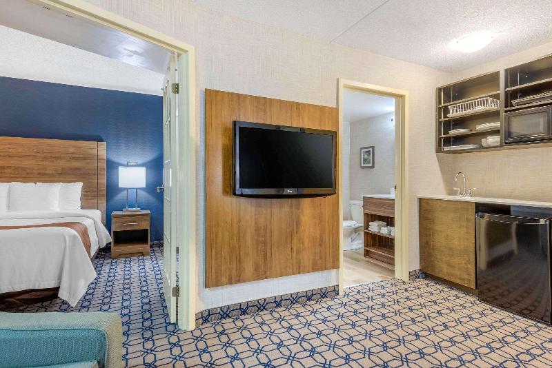 سوئیت با تخت بزرگ, Quality Suites