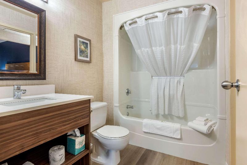 سوئیت با تخت بزرگ, Quality Suites