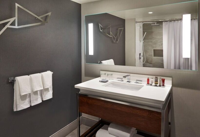 مجموعه ویستا شهر, Toronto Marriott City Centre