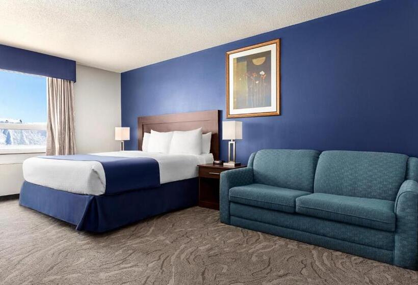 اتاق استاندارد با تخت بزرگ, Travelodge By Wyndham Timmins