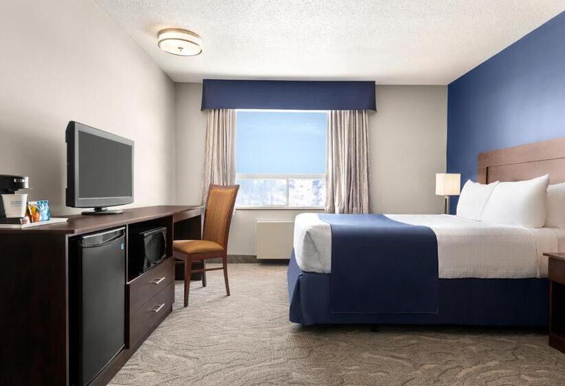 اتاق استاندارد با تخت بزرگ, Travelodge By Wyndham Timmins