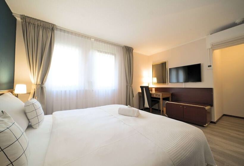 חדר סטנדרט, Tulip Inn Beaulieu Lausanne