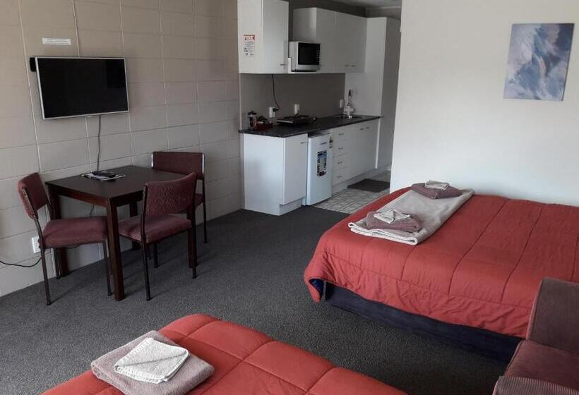 استودیوی استاندارد, Motel Sierra