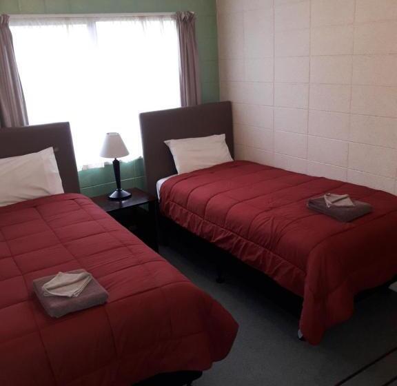 آپارتمان 2 خوابه, Motel Sierra