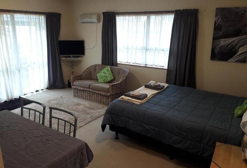 آپارتمان 1 خوابه, Motel Sierra