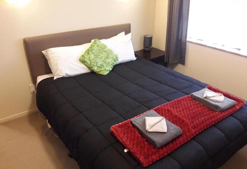 آپارتمان 1 خوابه, Motel Sierra